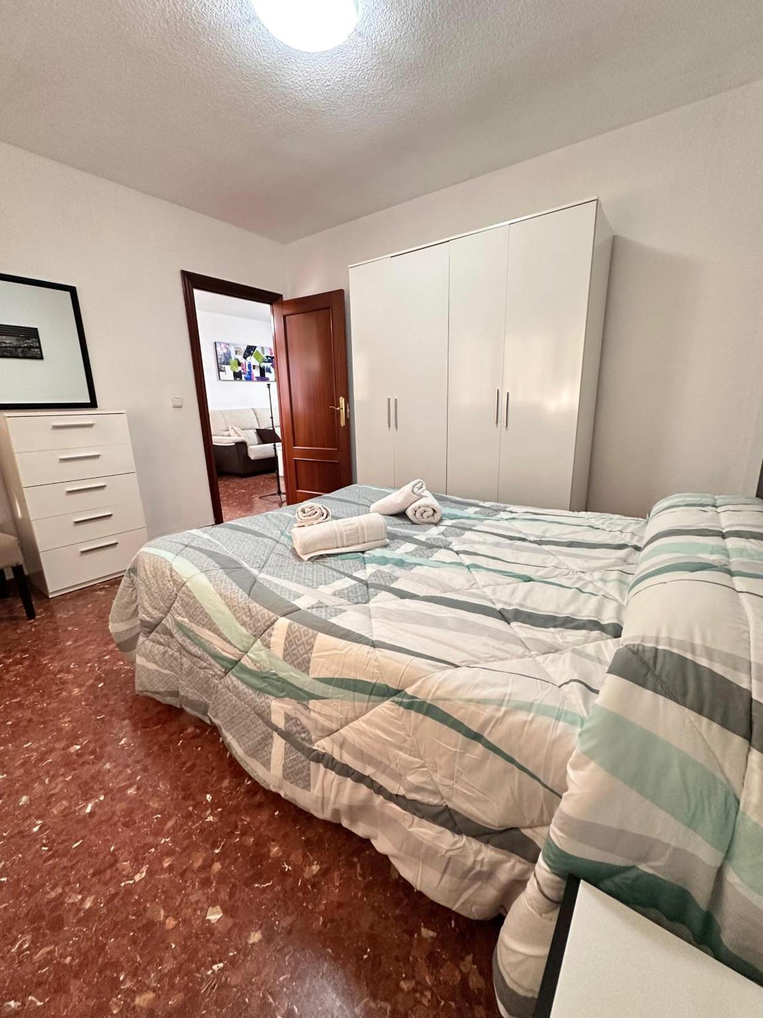 Piso Granada 3 Dormitorios Y Parking Privado 외부 사진